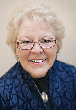 Lauraine Snelling